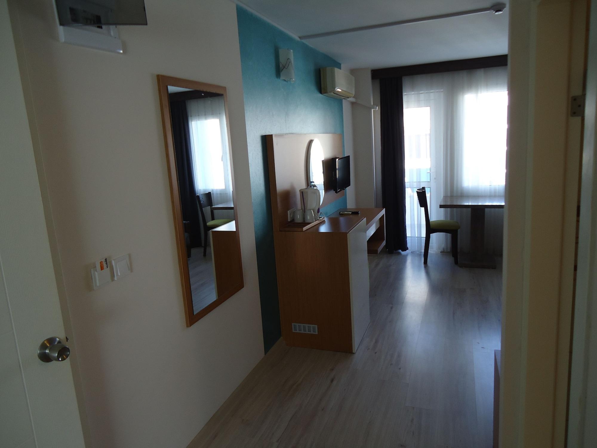 Baris Suite Hotel Kusadası Exterior foto