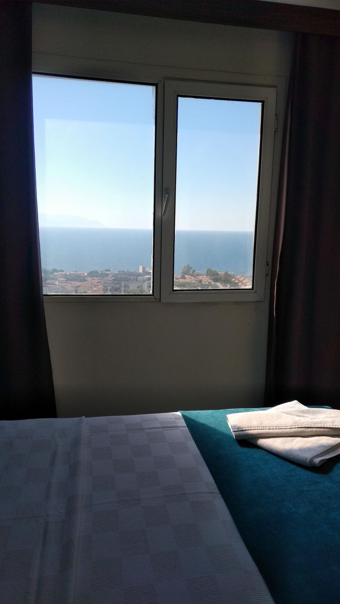 Baris Suite Hotel Kusadası Exterior foto