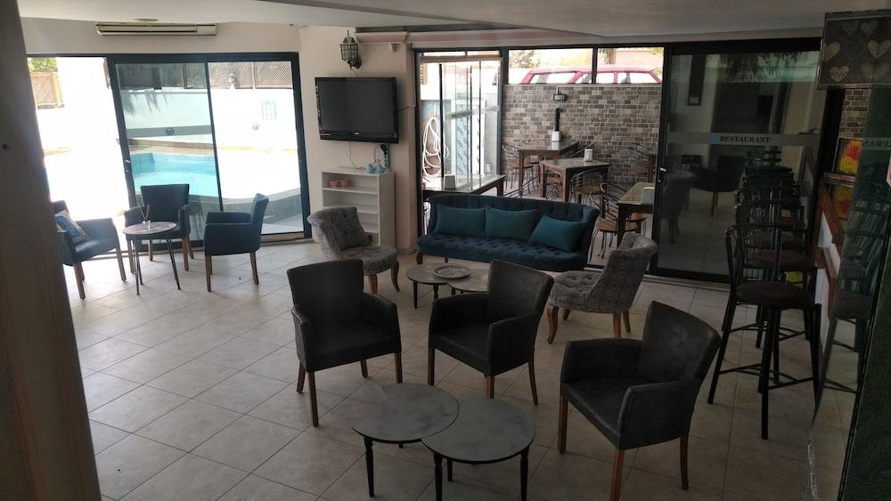 Baris Suite Hotel Kusadası Exterior foto
