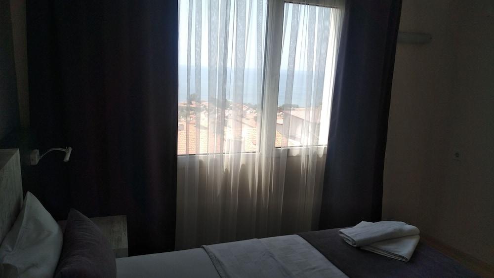 Baris Suite Hotel Kusadası Exterior foto